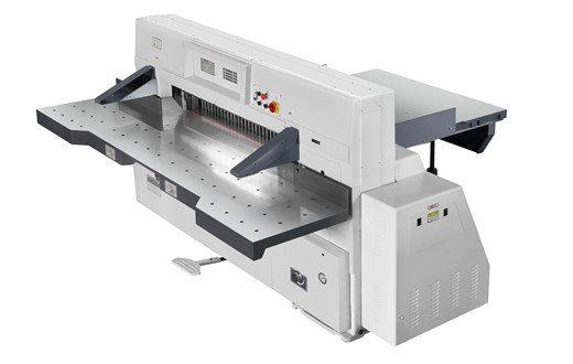 液壓切紙機(jī)操作時(shí)，需要注意哪些事項(xiàng)？