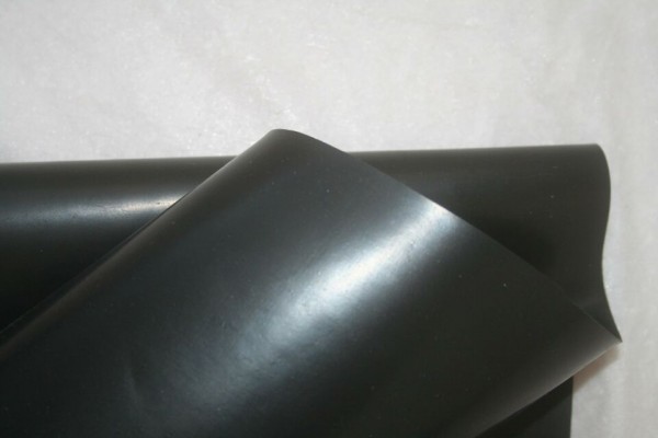 
                為什么商用橡膠板的銷售量與日俱增？
            