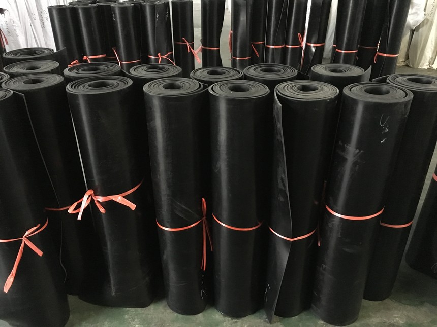 
                你知道耐油橡膠板的制造方法嗎？
            